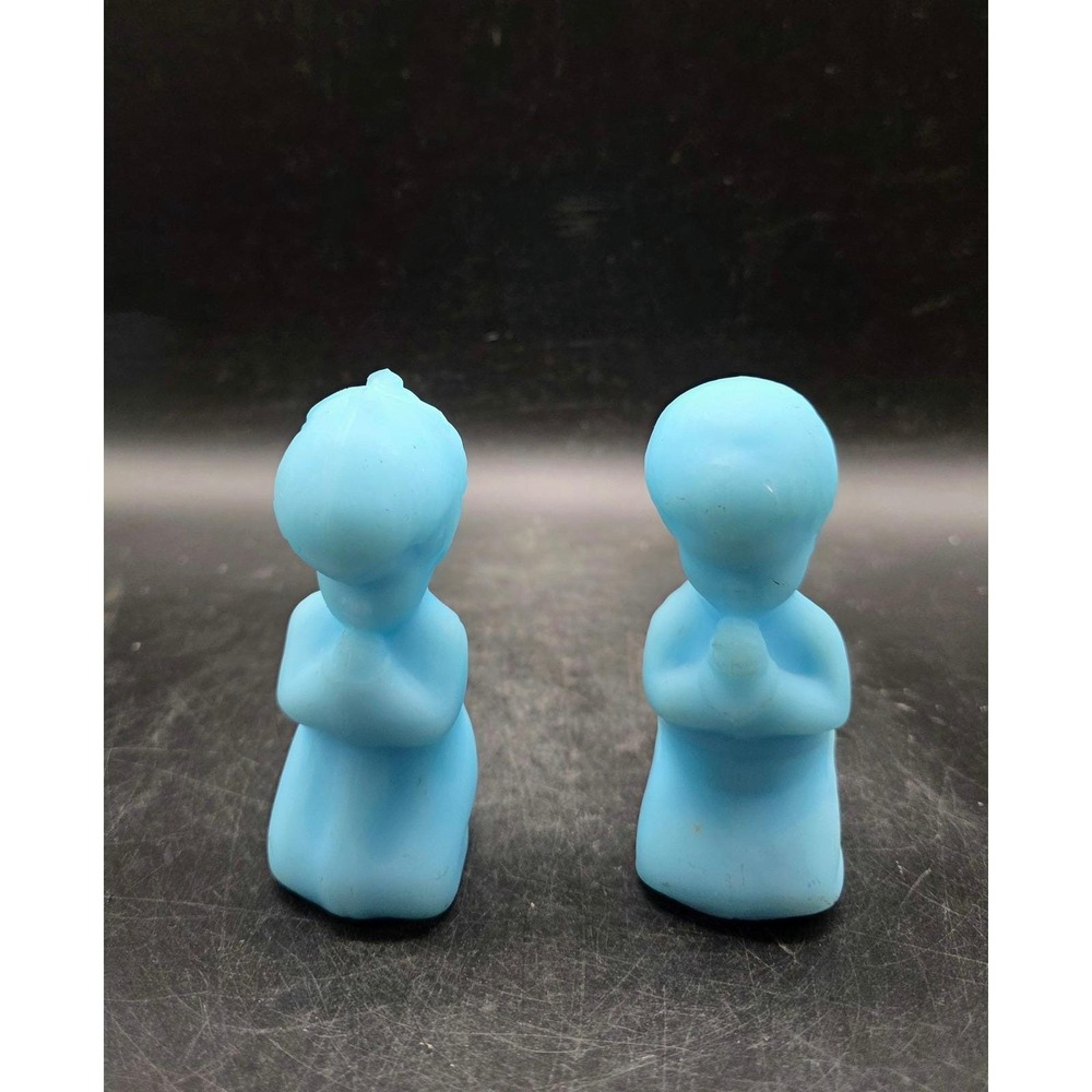Vintage Fenton Blue Satin Glass Praying Boy and Girl Figurines Set/2 Frosted 3"